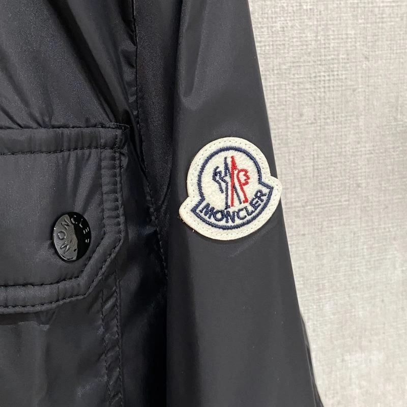 Moncler Outwear ComfortFit 140667