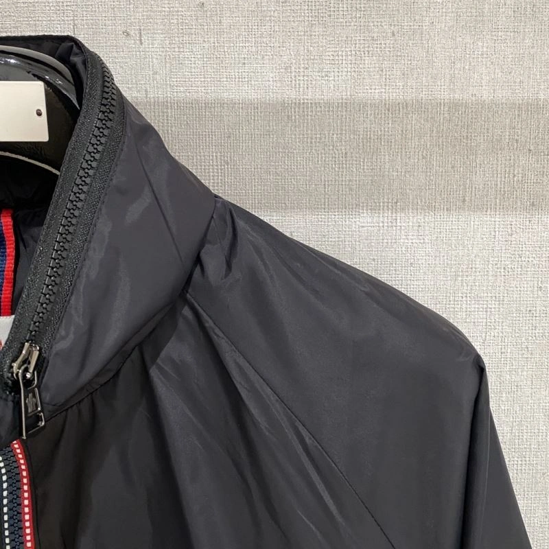 Effortless Moncler Outwear 140681