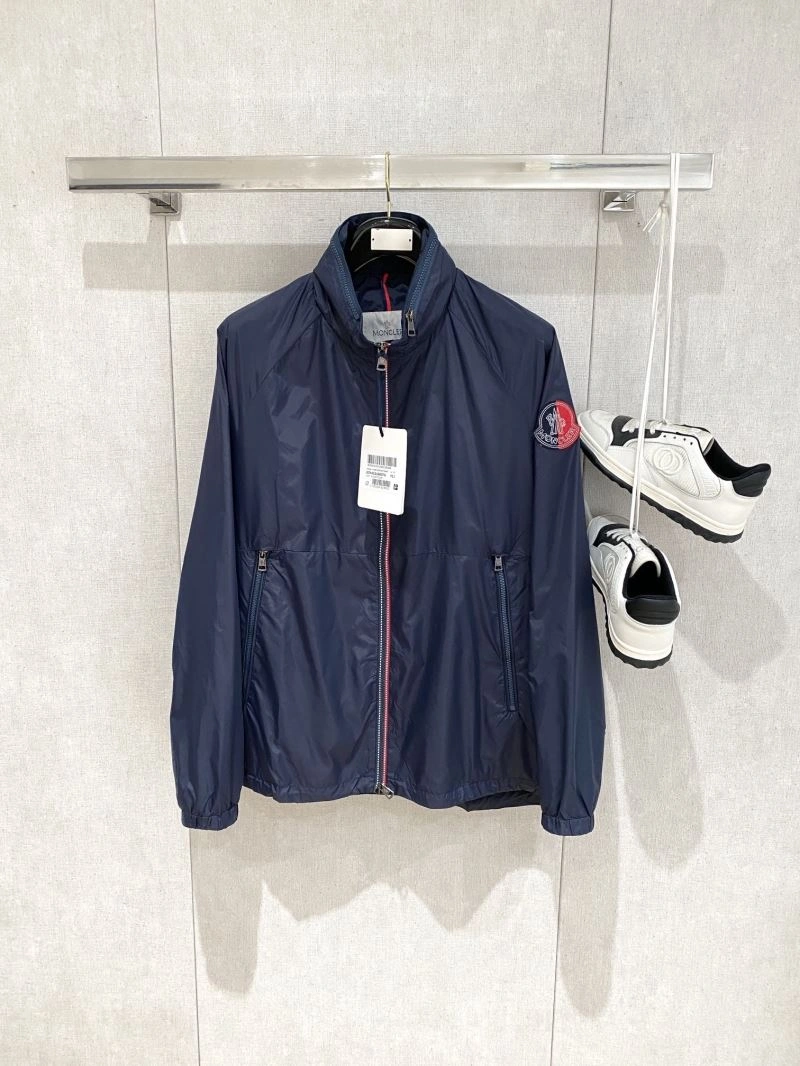 Moncler Outwear FlexibleFit 140682