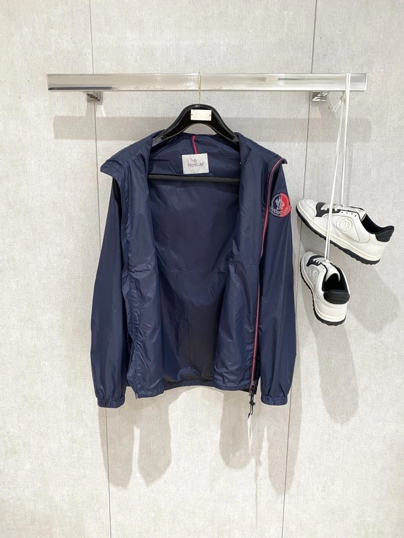 Moncler Outwear FlexibleFit 140682