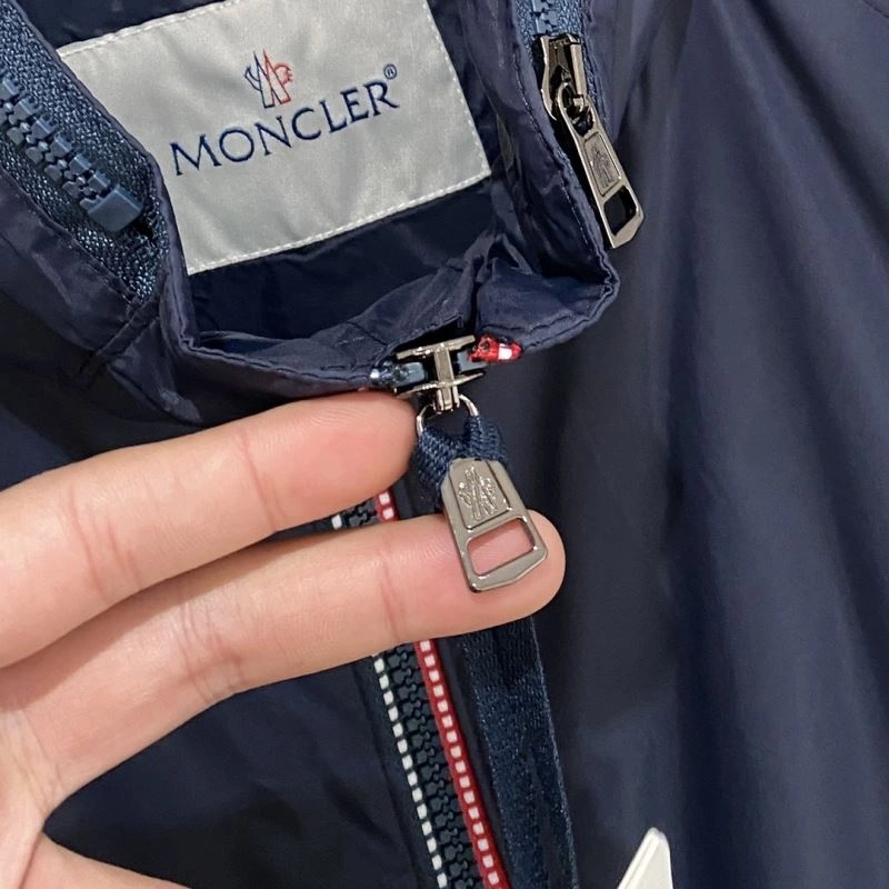 Moncler Outwear FlexibleFit 140682