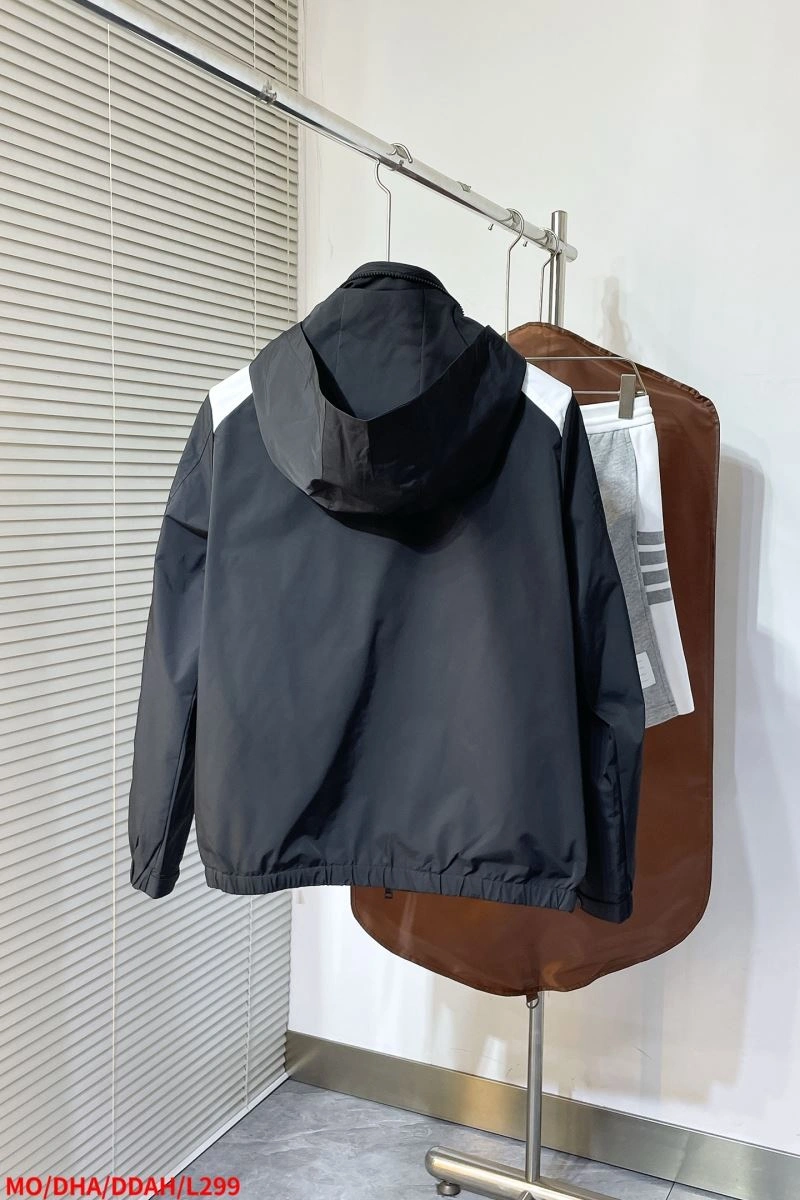 EasyMatch Moncler Outwear 140665