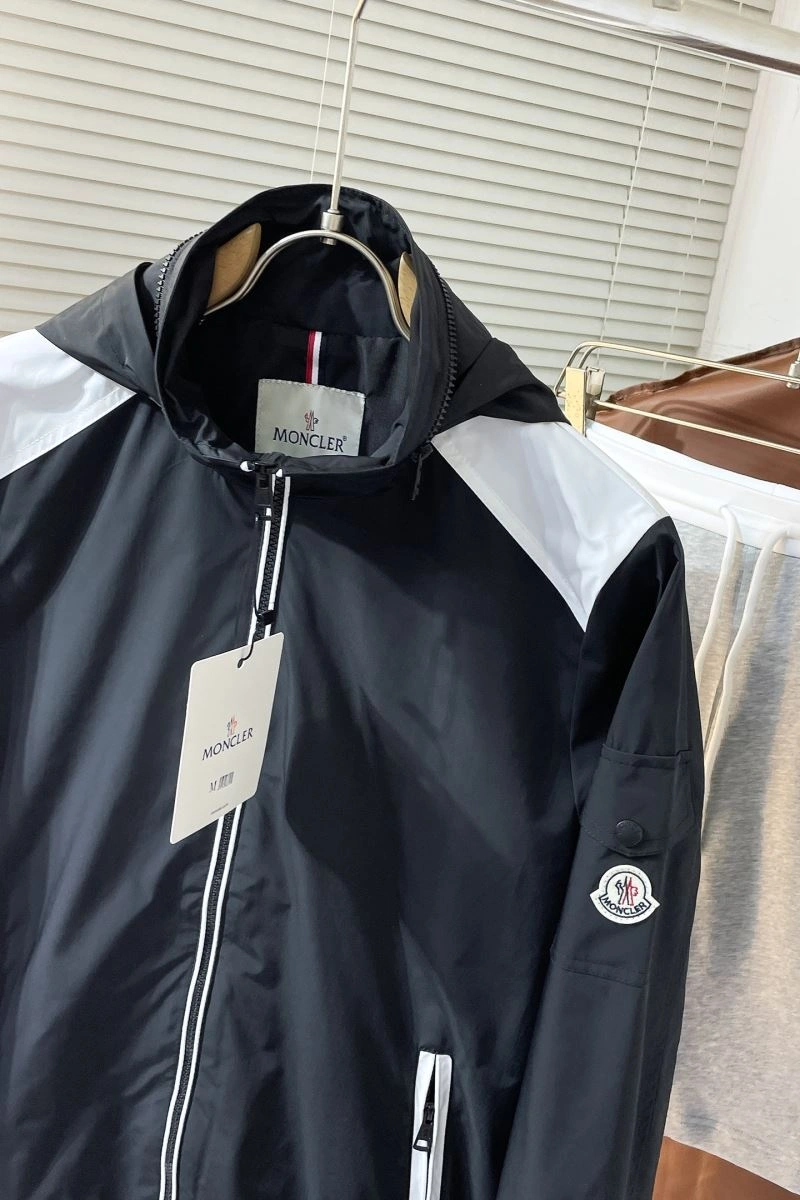 EasyMatch Moncler Outwear 140665