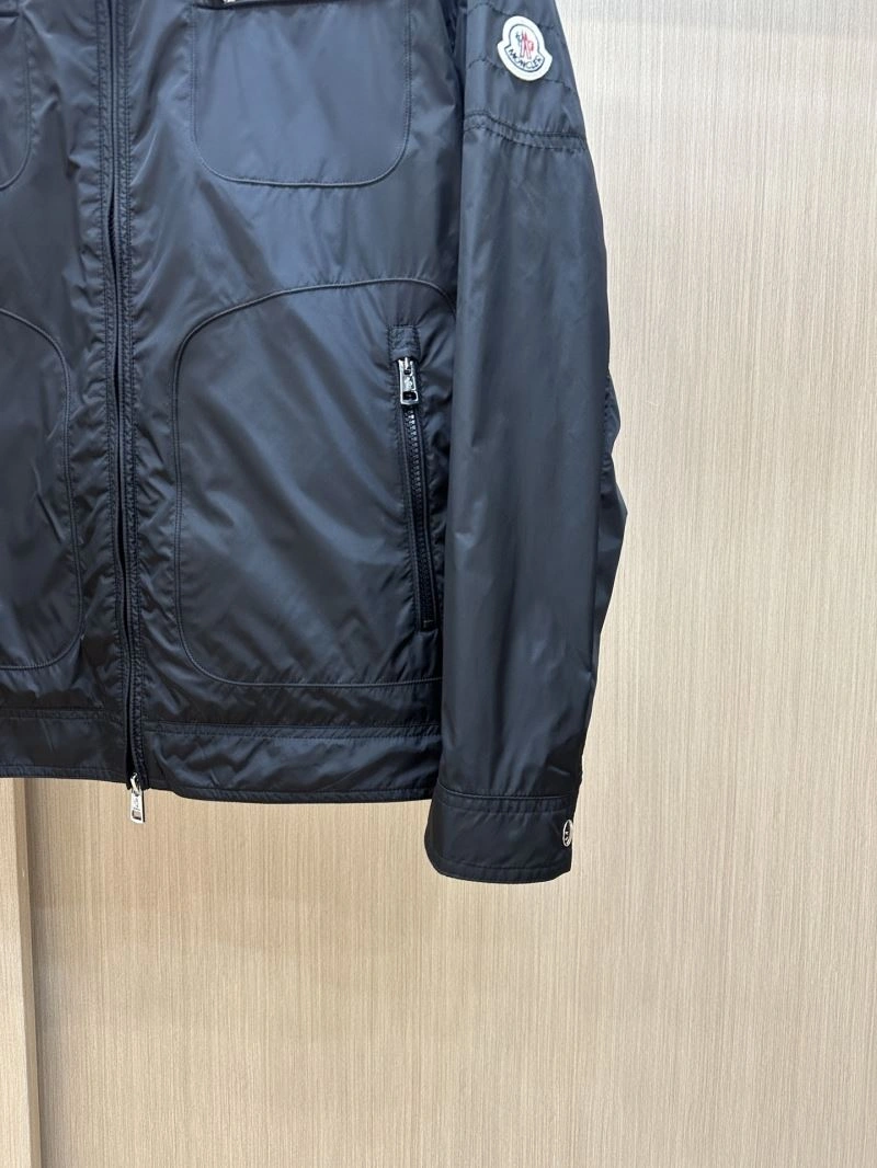 Breathable Moncler Outwear 140668