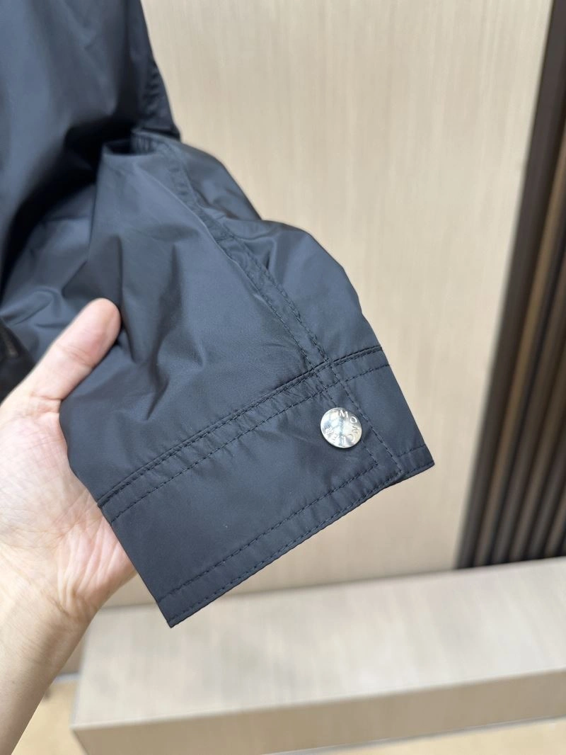 Breathable Moncler Outwear 140668