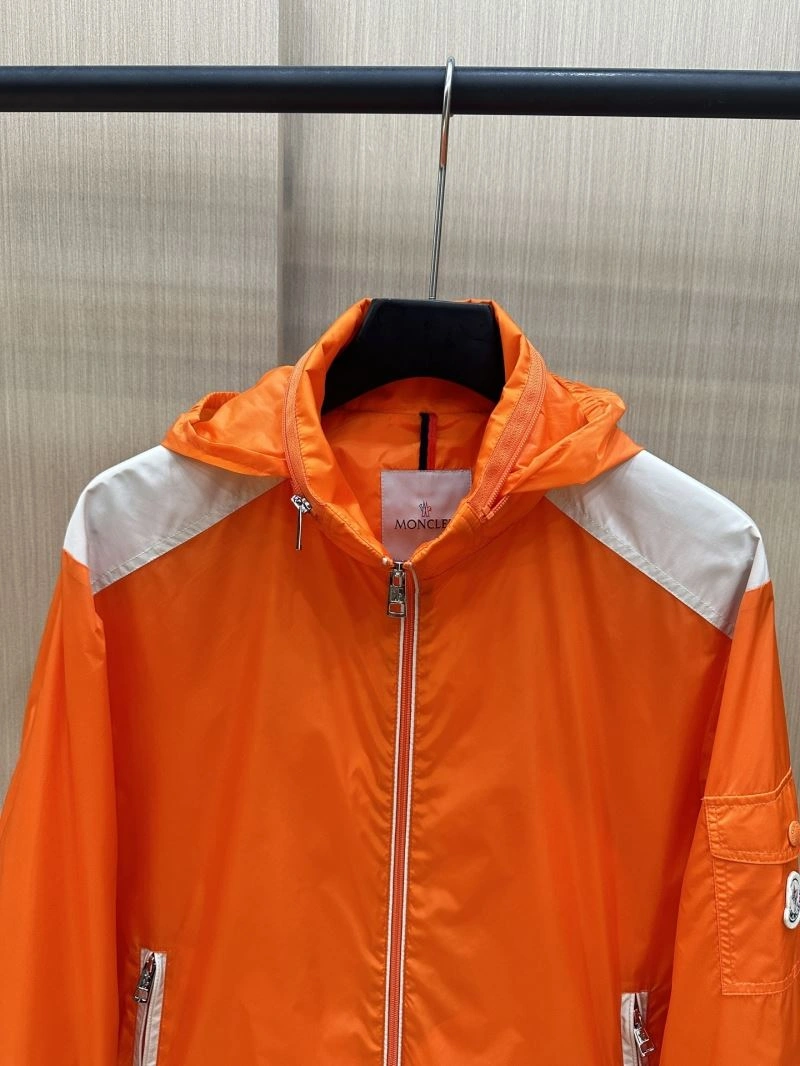 Moncler Outwear Trendsetting 140694