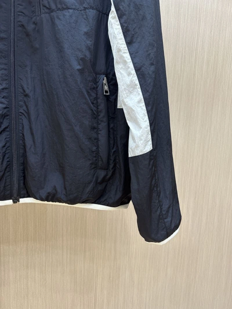 Chic Moncler Outwear 140655