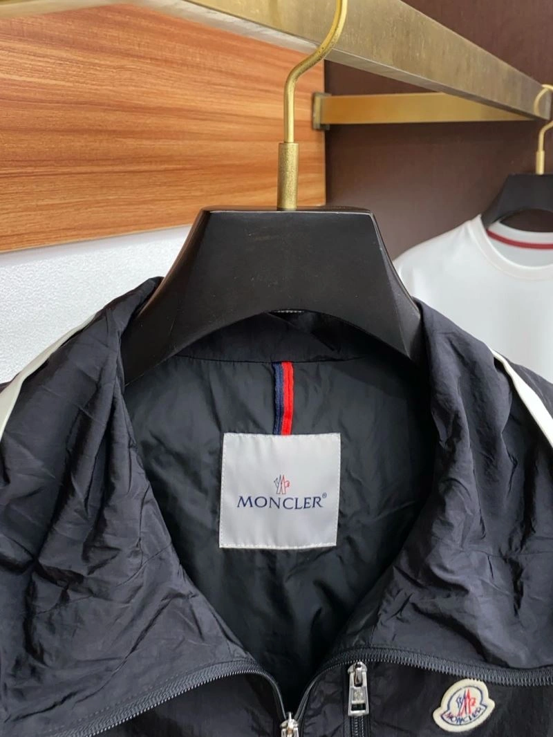 Moncler Outwear HighQuality 140654