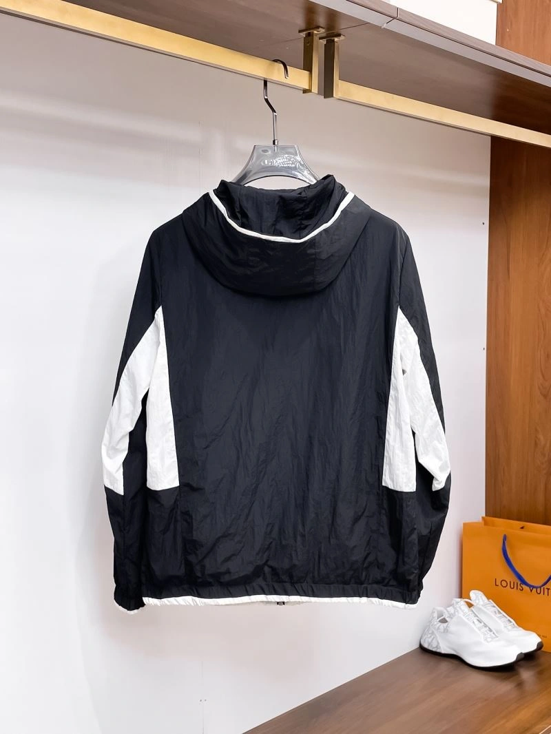Bright Moncler Outwear 140633