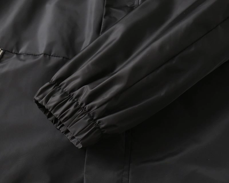 Moncler Outwear ZipUp 140645