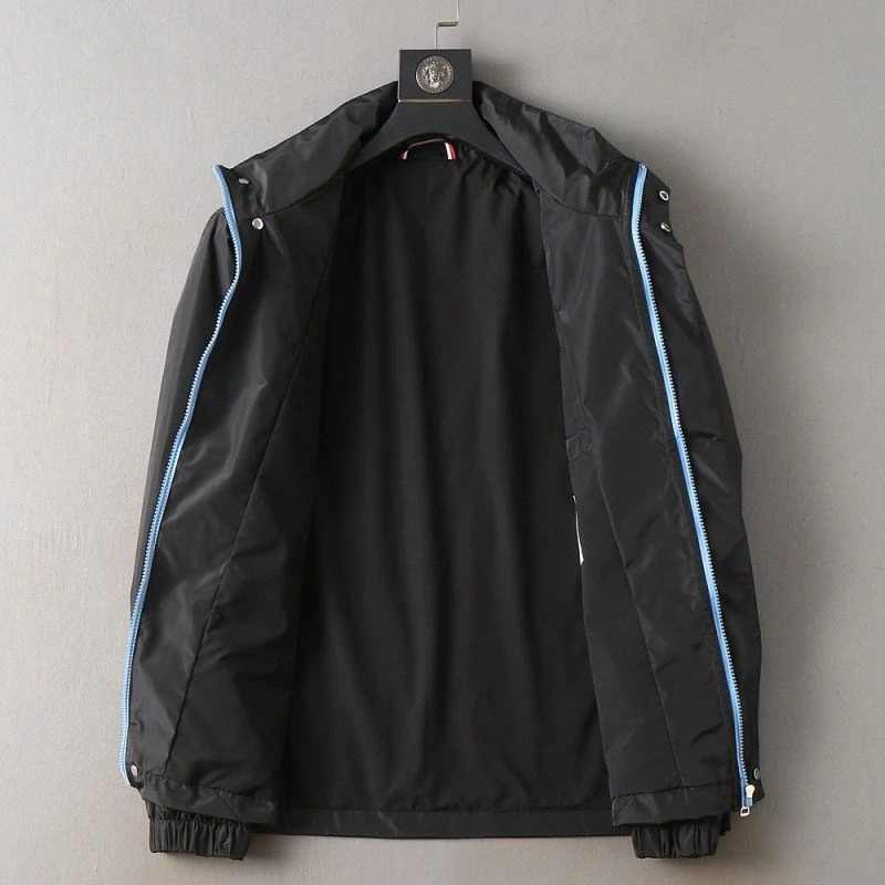 Moncler Outwear ZipUp 140645