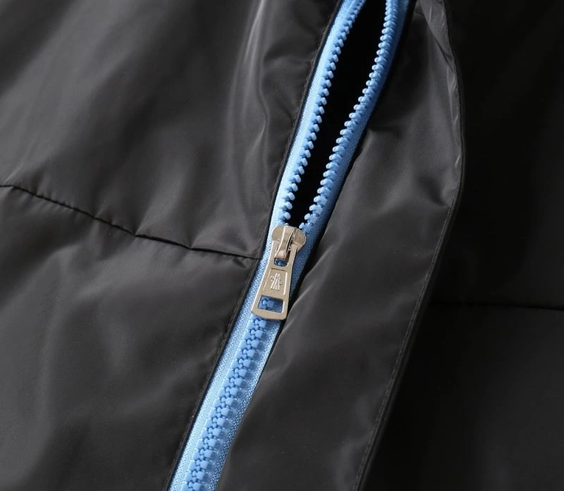 Moncler Outwear ZipUp 140645