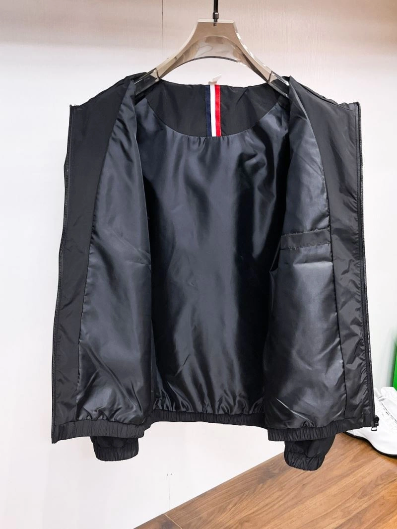 Moncler Outwear Seasonal 140634