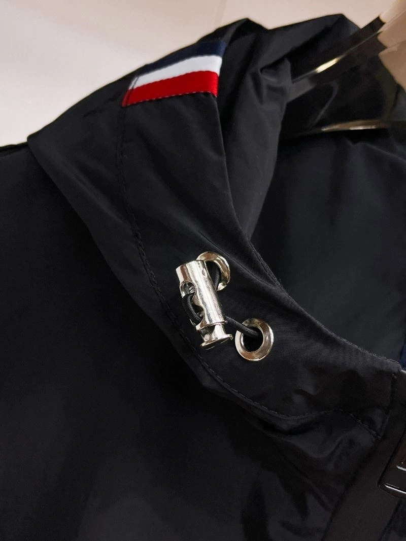 Moncler Outwear Seasonal 140634