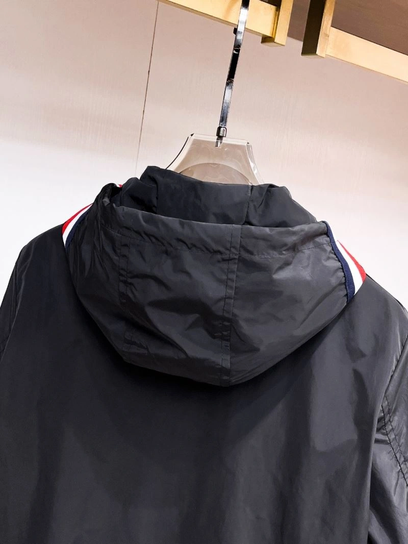Trendy Moncler Outwear 140649