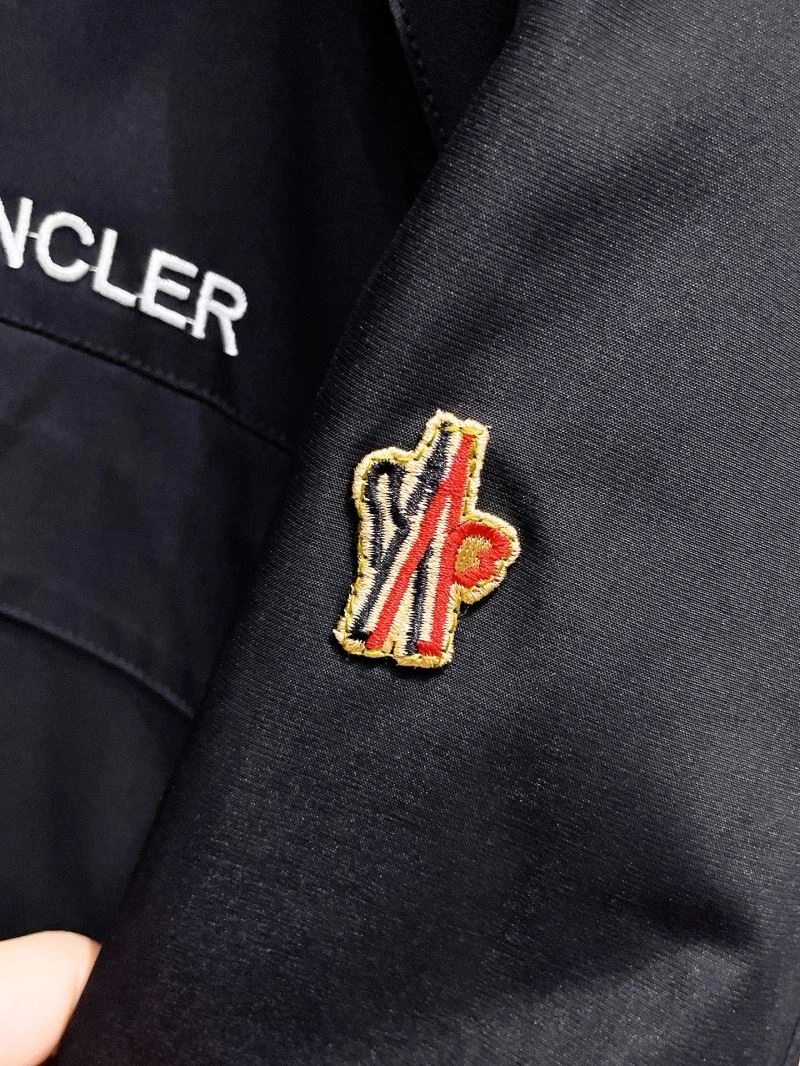 Moncler Outwear Practical 140635