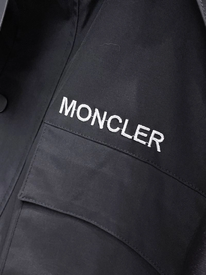 Moncler Outwear Practical 140635