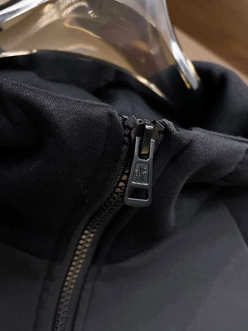Moncler Outwear Timeless 140629