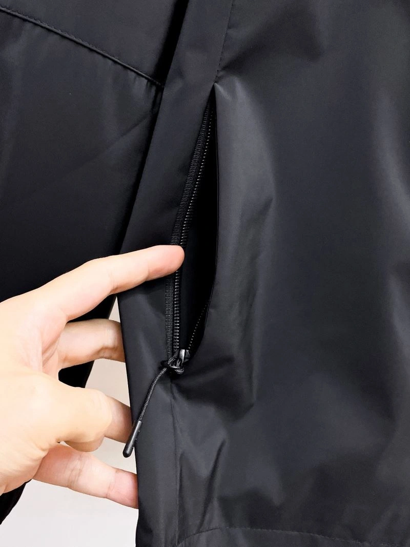 Moncler Outwear Resilient 140638