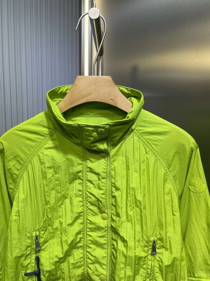Moncler Outwear Bold 140630