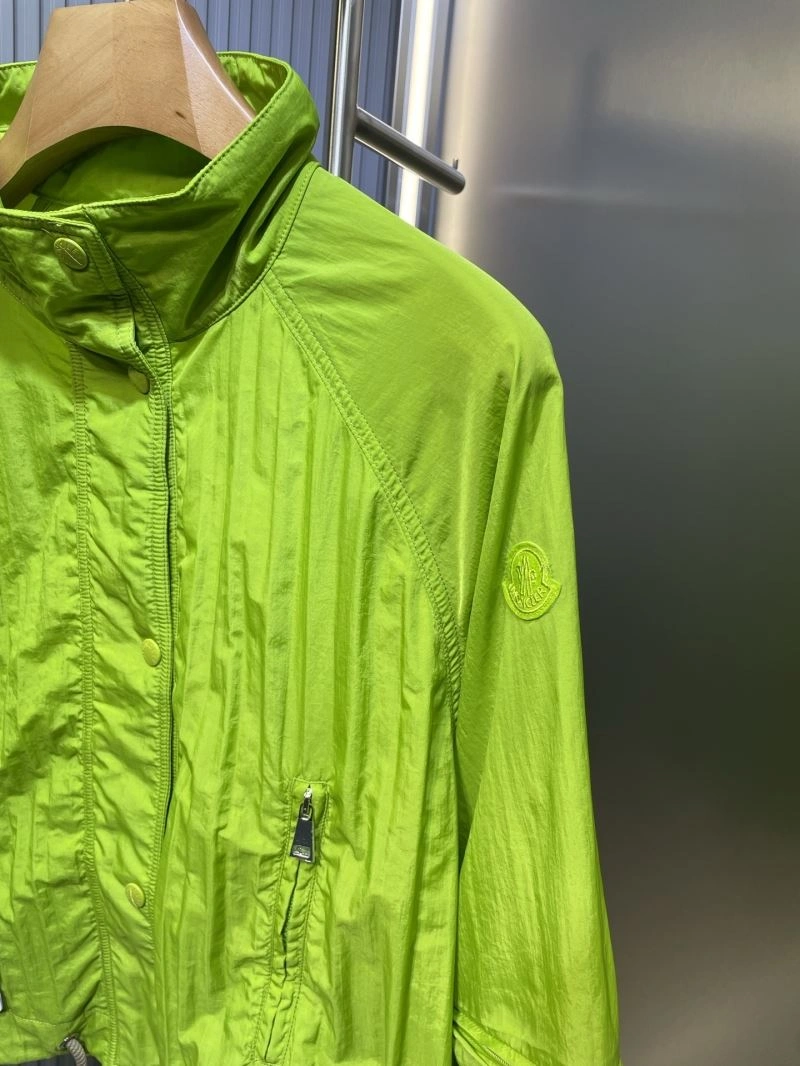 Moncler Outwear Bold 140630