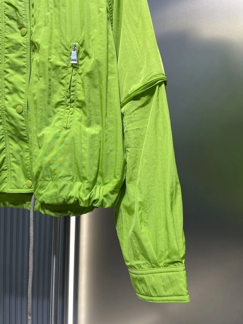Moncler Outwear Bold 140630