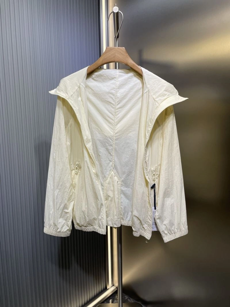Moncler Outwear AllSeason 140637