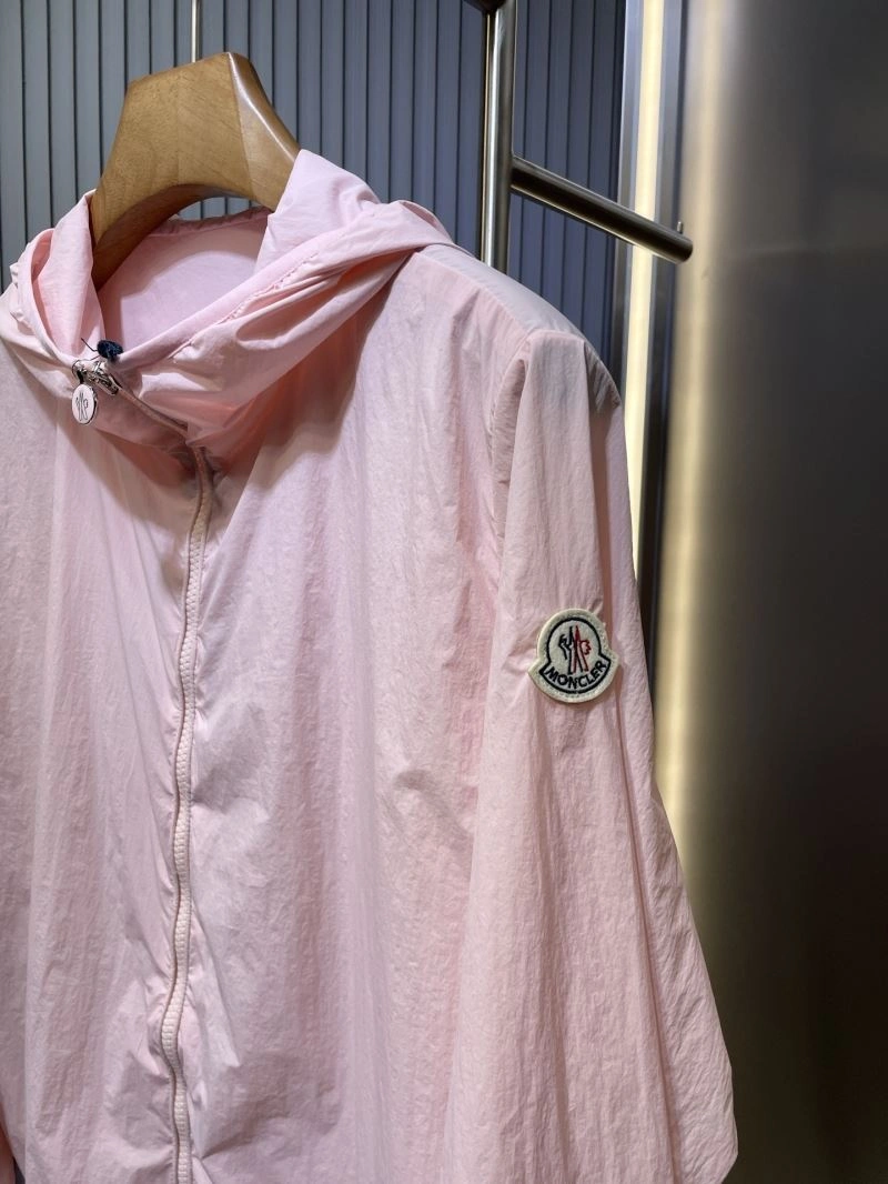 Functional Moncler Outwear 140643