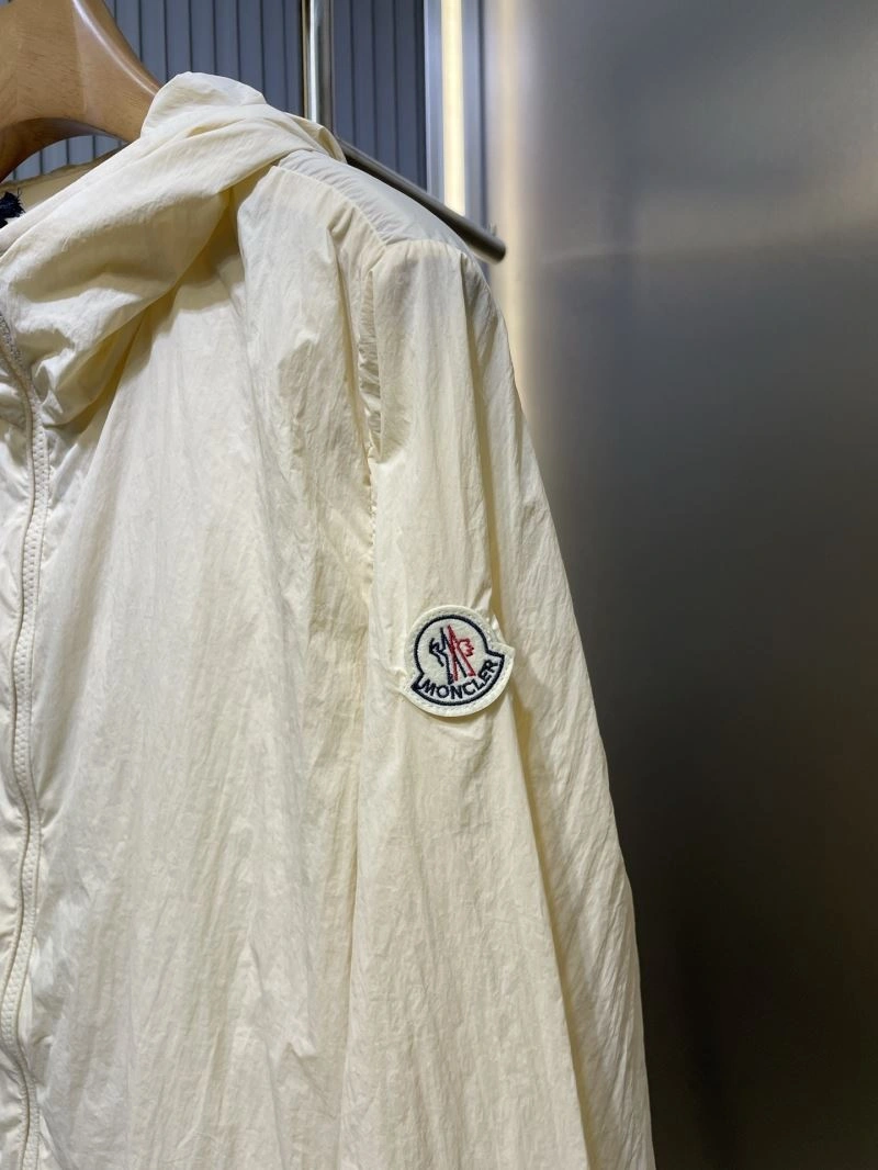 Classic Moncler Outwear 140628