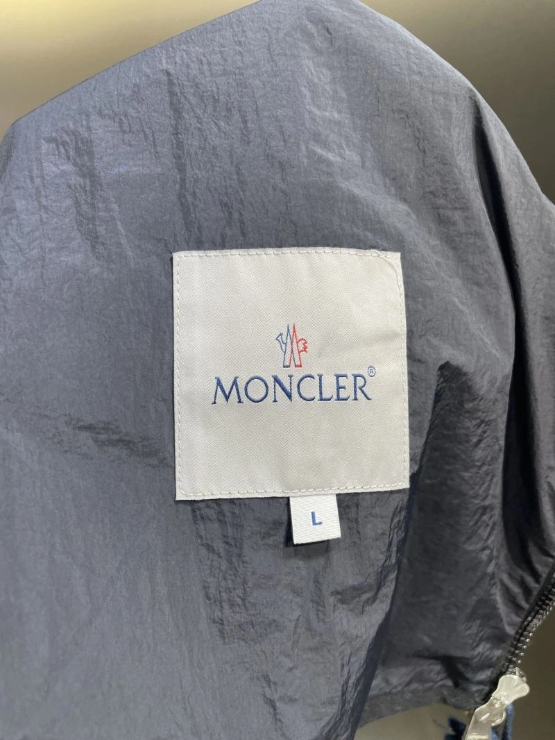Moncler Outwear MultiPurpose 140622