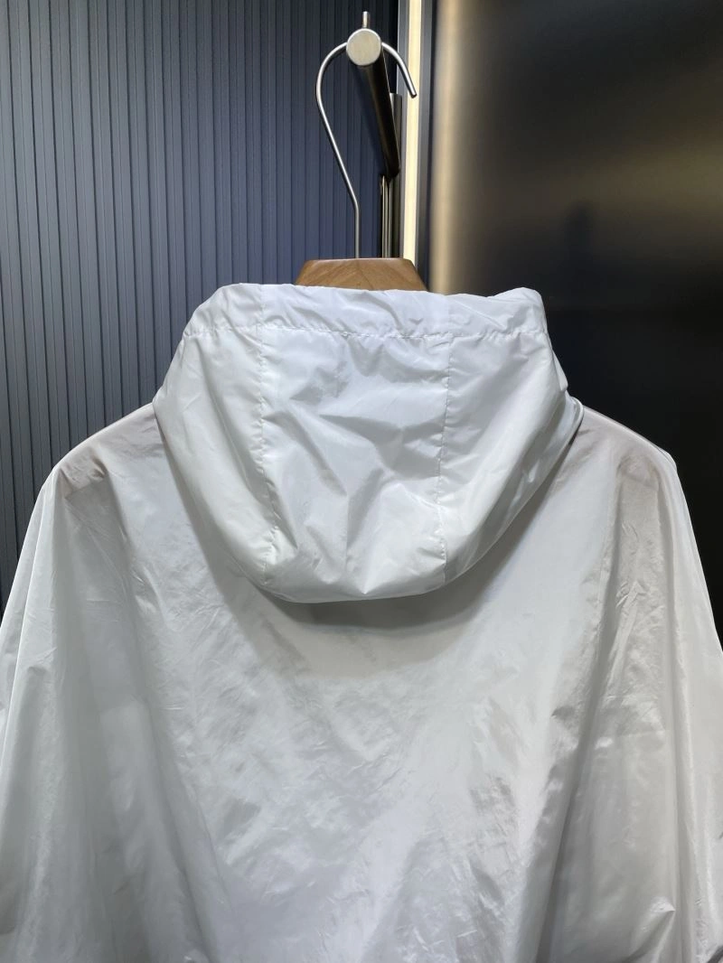 Moncler Outwear GoodFit 140626