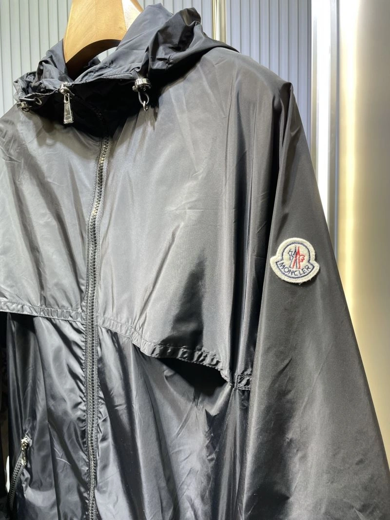 ComfortFit Moncler Outwear 140623
