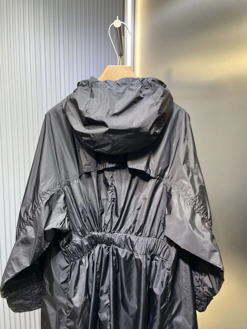 ComfortFit Moncler Outwear 140623