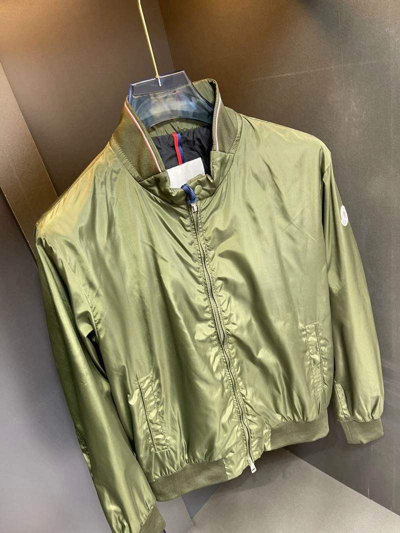Stretchable Moncler Outwear 140301