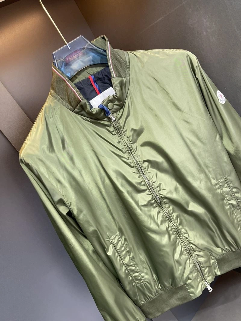 Stretchable Moncler Outwear 140301