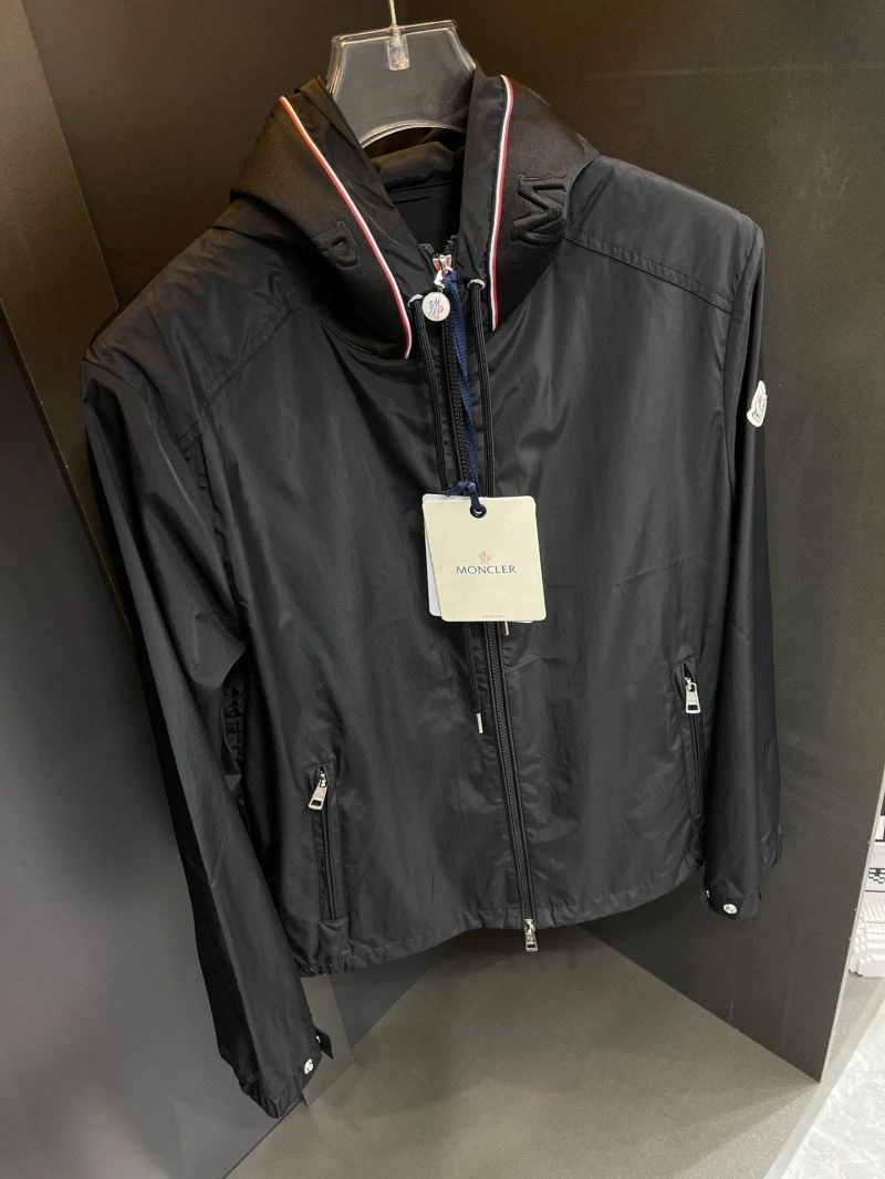 Moncler Outwear HighQuality 140293