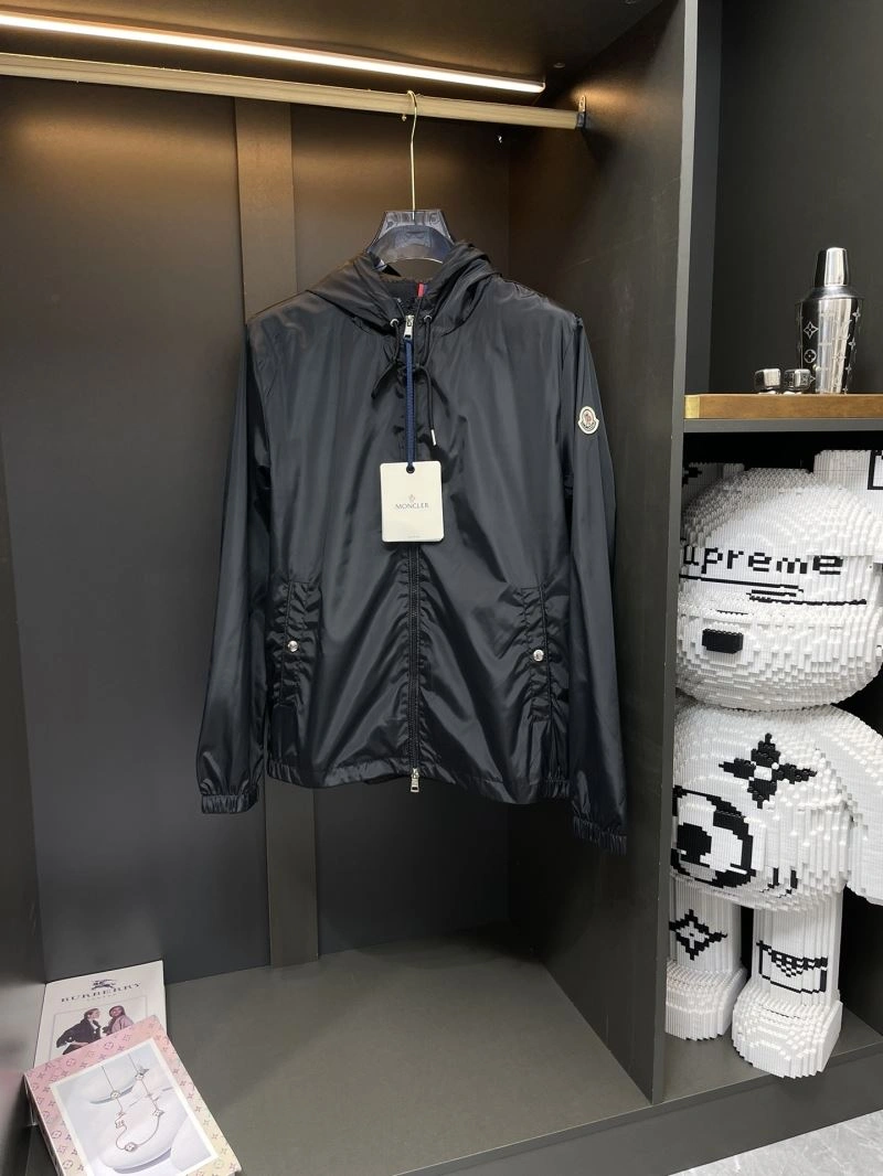 Thermal Moncler Outwear 140286