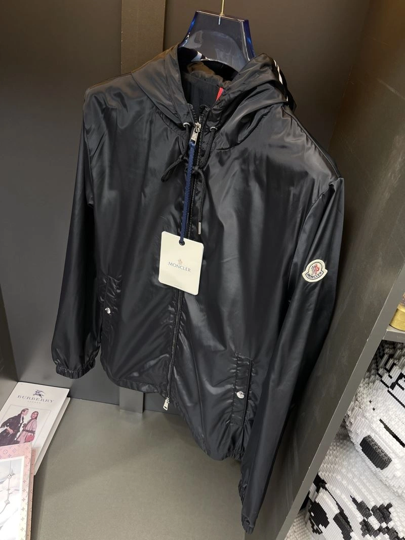 Thermal Moncler Outwear 140286