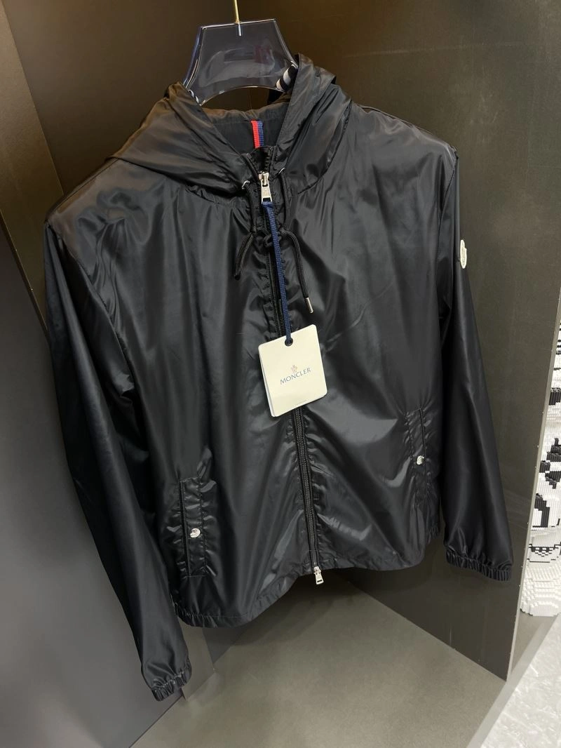 Thermal Moncler Outwear 140286