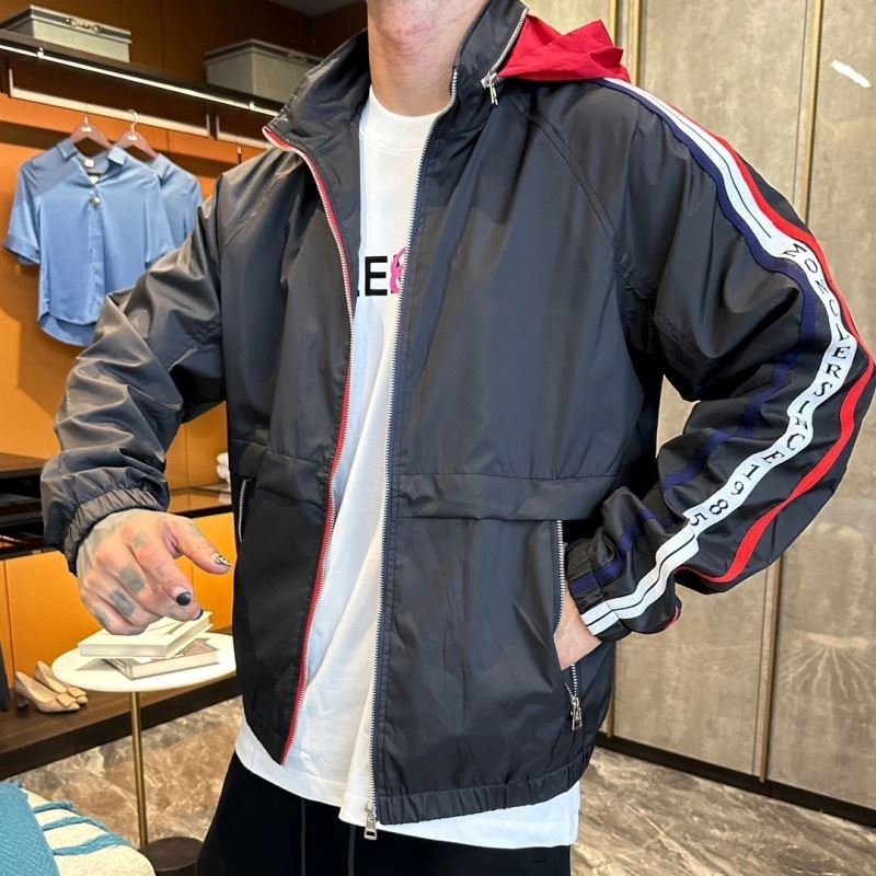 Moncler Outwear TimelessDesign 140283