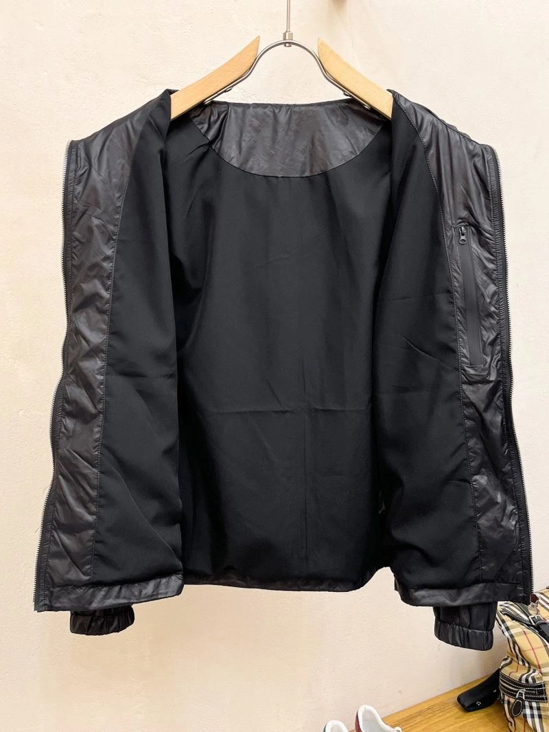 Breathable Moncler Outwear 140284