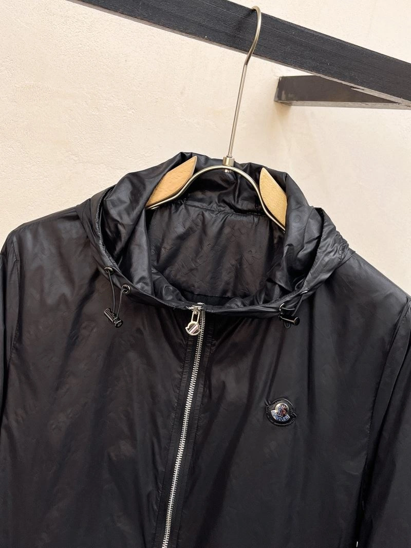 Breathable Moncler Outwear 140284