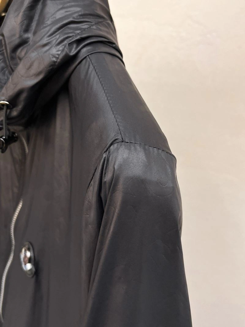 Breathable Moncler Outwear 140284