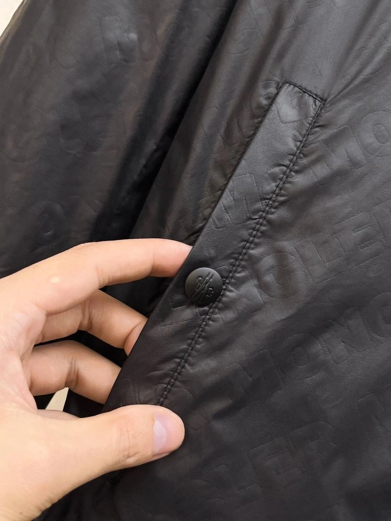 Breathable Moncler Outwear 140284