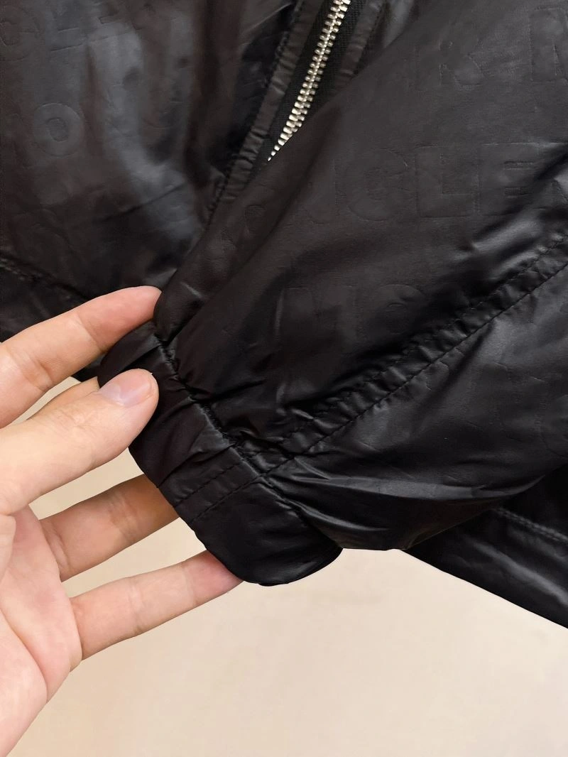 Breathable Moncler Outwear 140284