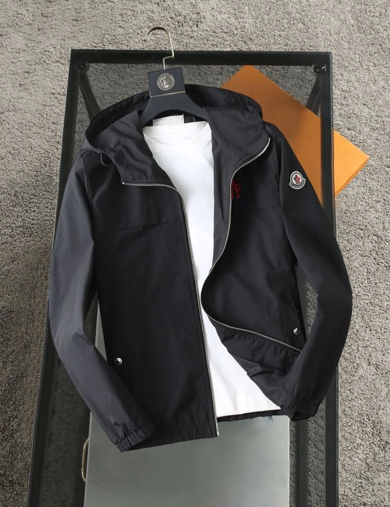 Supportive Moncler Outwear 140278