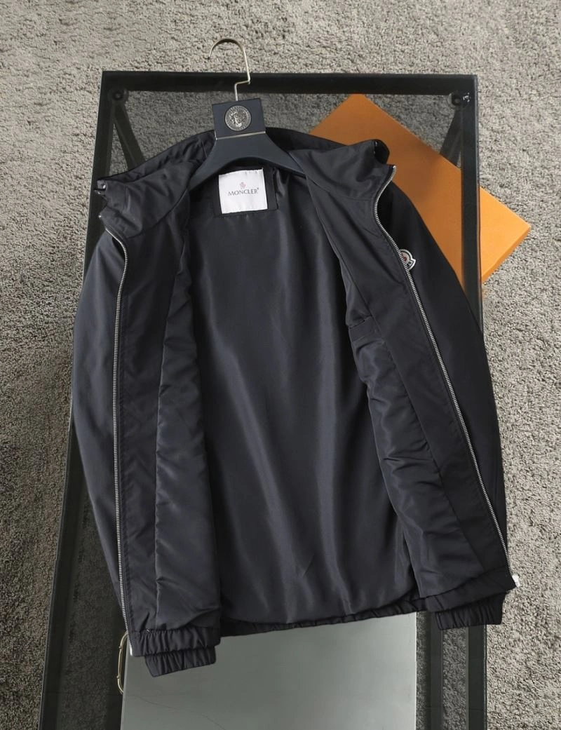 Supportive Moncler Outwear 140278