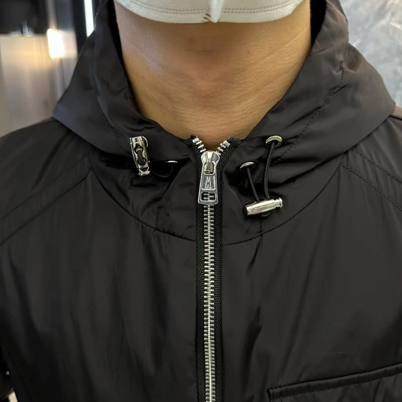 Moncler Outwear WaterResistant 139490