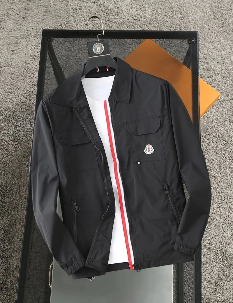 Moncler Outwear ZipUp 140274