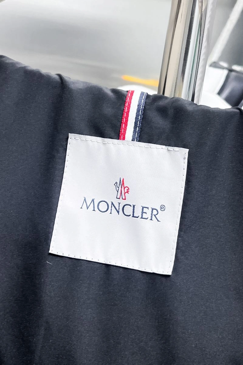 ZeroBulk Moncler Outwear 140272